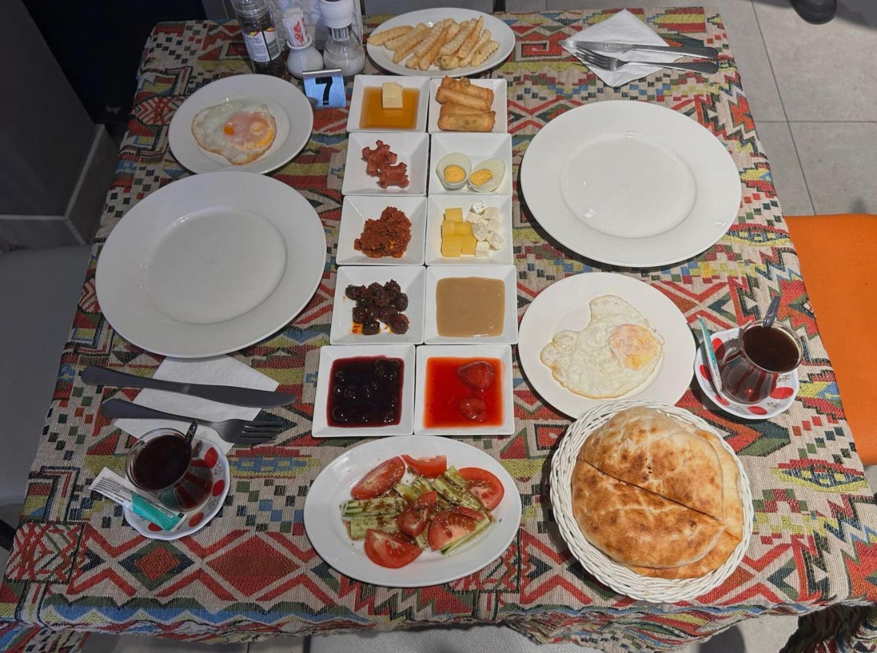 The Taksim Patong Beach Hotel Εξωτερικό φωτογραφία